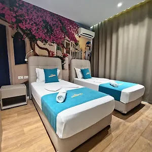 Suncoast Port Side Apartment